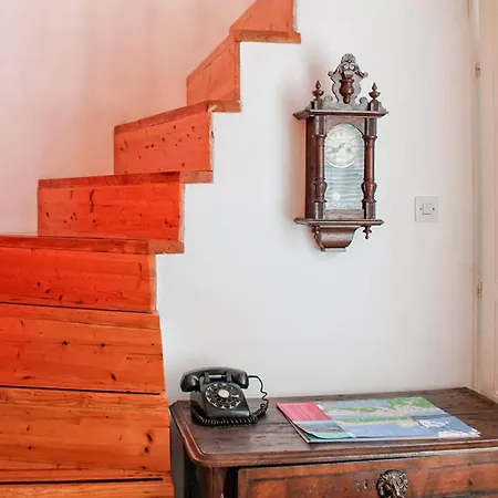 2 Bedroom Gorgeous In Grizane-belgrad Barci